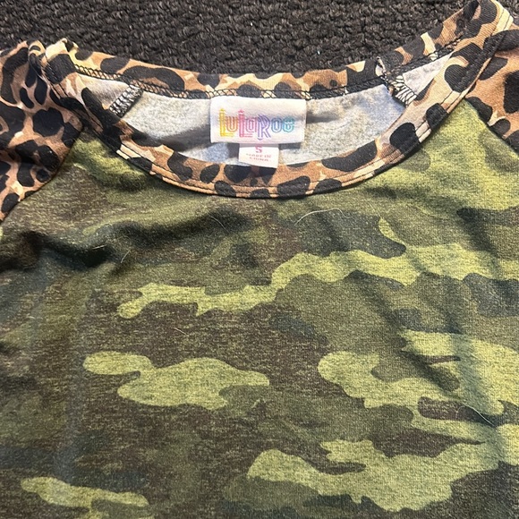 Camouflage and Cheetah Print top in size S - Picture 2 of 3